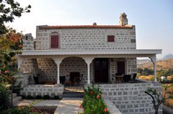 Kiremitli Musandıralı Ev
